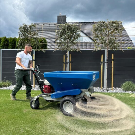 rasen belüften aerifizierer lockerer durchlässiger boden